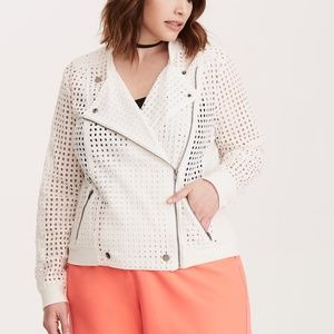 Torrid Eyelet Bomber Jacket in White sz 0X